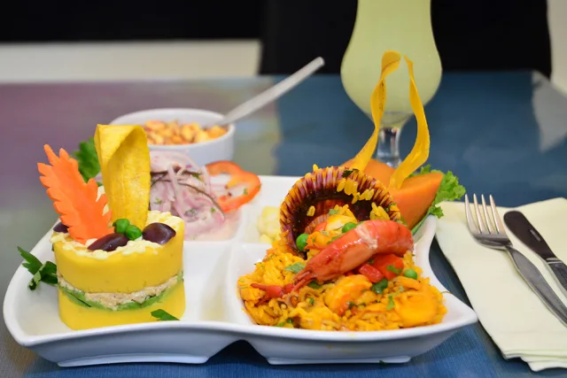Ceviche mixto de la carta histórica