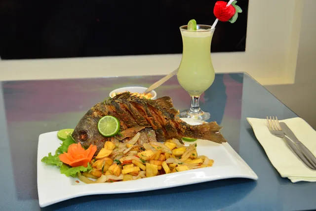 Tiradito tricolor de la carta histórica